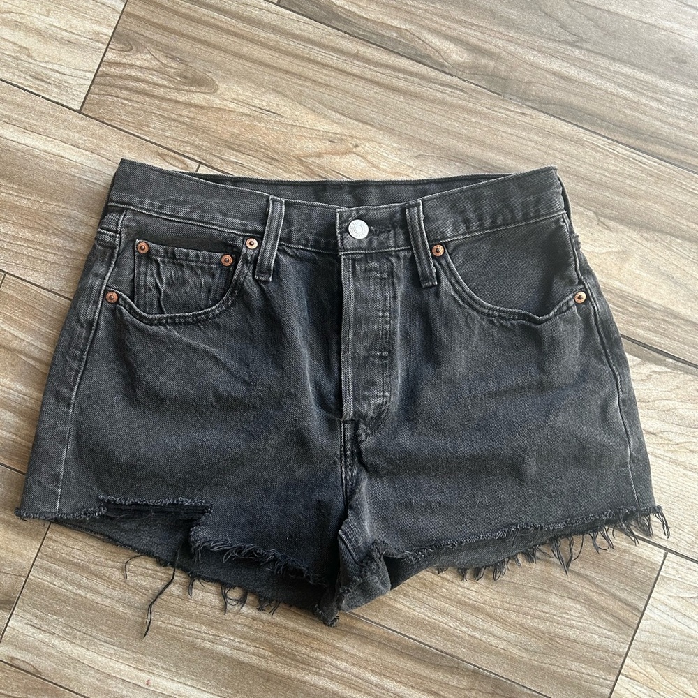 Levi's Black Jean Shorts High-Waisted Raw Hem
